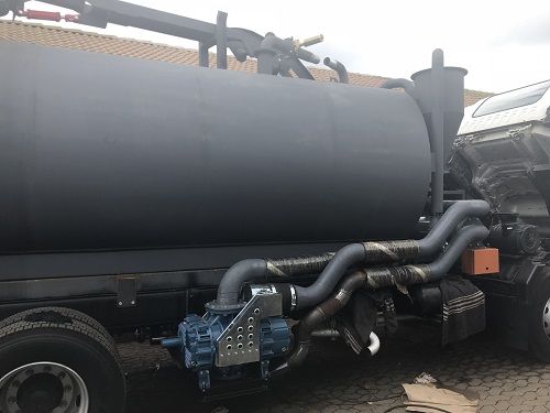 Robuschi RB-DV105 on 8m3 Combination JETVAC Truck L20 Flow Control